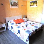 D'hotes Tardy Nocleg ze śniadaniem *